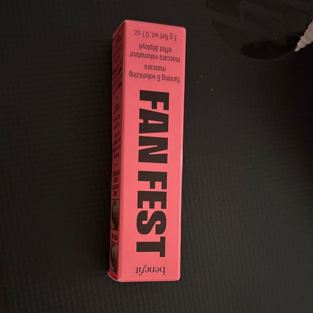 Benefit Fan Fest Mascara in Bold Pink